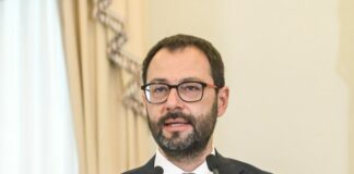 Agricoltura, Patuanelli “1,2 mld per i contratti di filiera”