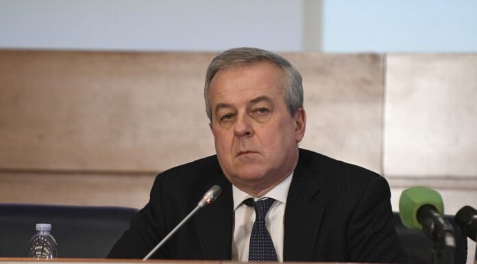 Vaccino, Locatelli “Nessun segnale di allerta per i bambini”