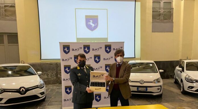 Lotta al contrabbando di sigarette, BAT dona 10 auto alla Gdf di Napoli