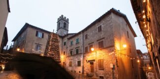 Toscana, a Abbadia San Salvatore le Fiaccole accendono il Natale