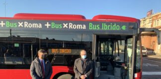 Roma, entrano in servizio altri 70 autobus ibridi Atac