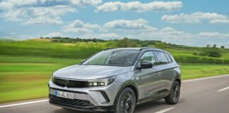 La notte è meno buia con il nuovo Opel Grandland