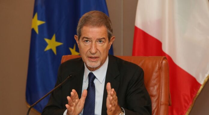Covid, Musumeci “In Sicilia evitare il blocco del settore economico”