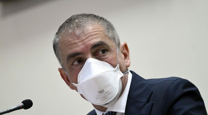 Costa “Ridurre la quarantena per chi ha la terza dose di vaccino”