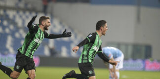 Berardi e Raspadori, il Sassuolo piega la Lazio 2-1