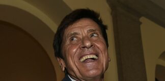 Sui social il brano di Morandi, resta in gara a Sanremo