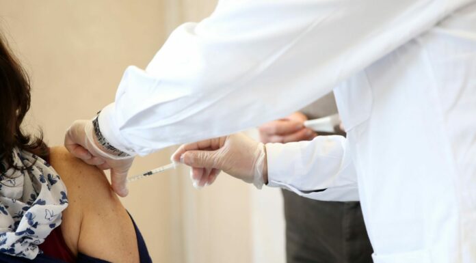 Covid, Musumeci: “Settimana record per i vaccini in Sicilia”