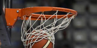 In Nba sconfitte per Phoenix e Milwaukee, Indiana piega Utah