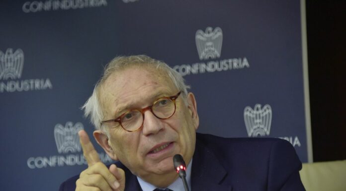 Scuola, Bianchi: “Si torna sui banchi, le regole sono chiare. Il personale? Possibile che manchi”