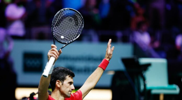 Djokovic “Grazie a tutti, sono qui per giocare”