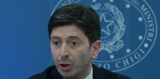 Covid, Speranza firma ordinanza su stop misure restrittive per Sudafrica