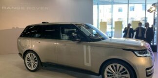 La nuova Range Rover in mostra al Maxxi