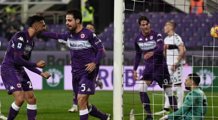Sinfonia viola, la Fiorentina travolge il Genoa 6-0