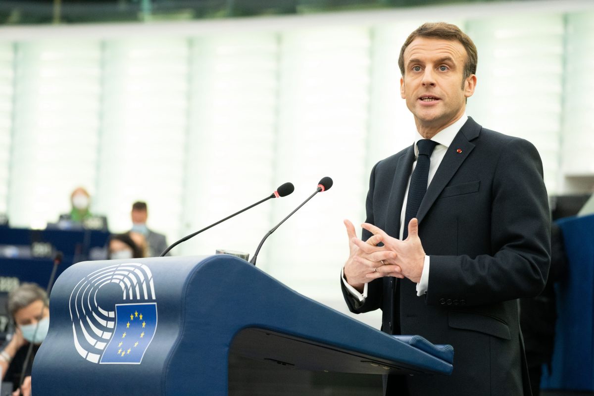 UE, Macron « Environnement et avortement dans la Charte des droits fondamentaux » agence de presse Italpress