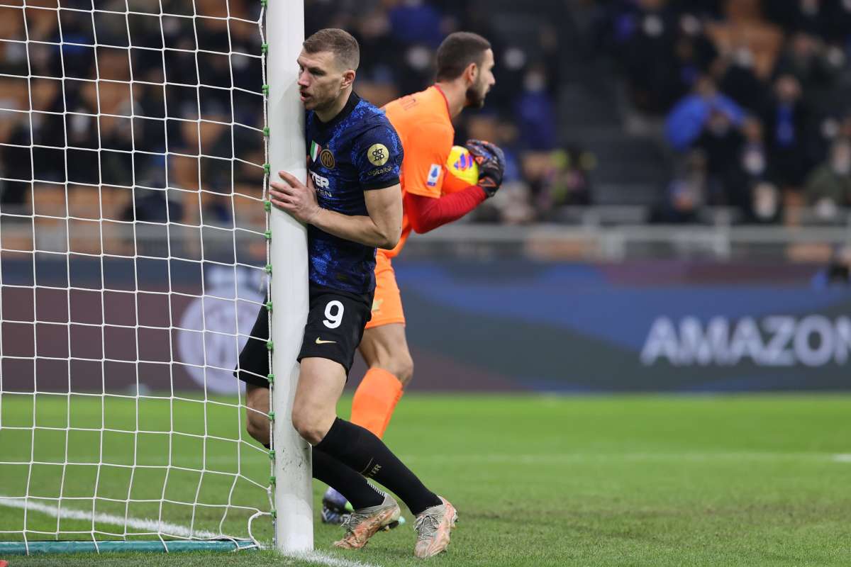 Inter supera Venezia 2-1, decide Dzeko allo scadere