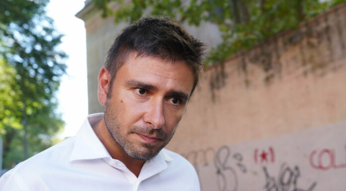 Quirinale, Di Battista “Spettacolo indecoroso della politica”