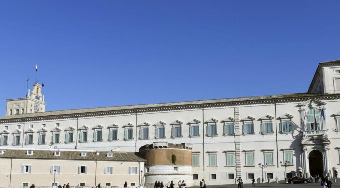 Fumata nera per il Quirinale, 672 le schede bianche