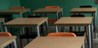 Covid, la Regione Emilia Romagna pronta a vaccinare nelle scuole