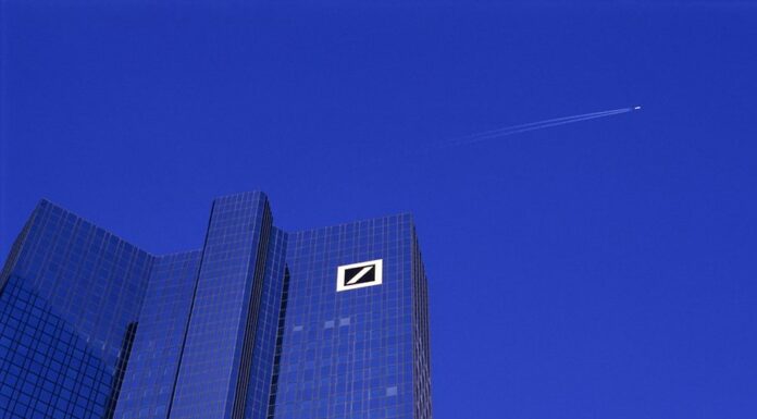 Deutsche Bank, nel 2021 utile netto cresce di oltre 4 volte a 2,5 mld