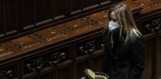 Meloni “Con questo Parlamento non si decide nulla”