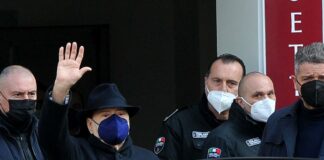 Berlusconi dimesso dall’ospedale San Raffaele