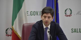 Covid, Speranza “Vaccini decisivi per contrastare Omicron”