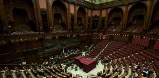 Maggioranza esulta per il Mattarella bis, restano nodi per il governo