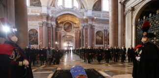 L’ultimo saluto a Sassoli, “Uomo di ideali, non di ideologie”