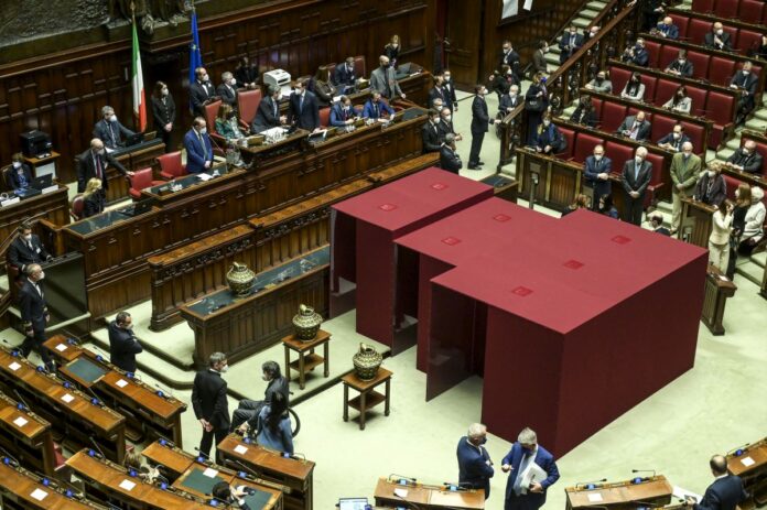 SECONDO GIORNO DI VOTAZIONI PER IL PRESIDENTE DELLA REPUBBLICA, GLI INTERNI DELLA CAMERA