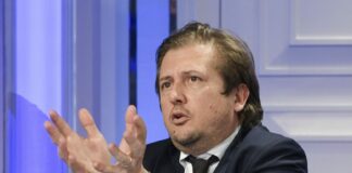 Covid, Sileri “Con i vaccini e calo dei numeri green pass scomparirà”