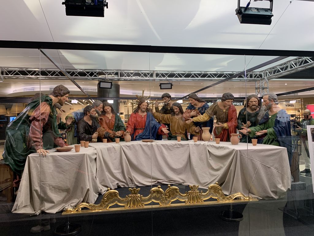 “L’ultima cena” di Caltanissetta in mostra all’aeroporto di Fiumicino