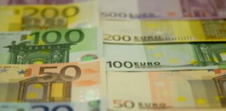 Malta, former EU commissioner John Dalli to face bribery charges