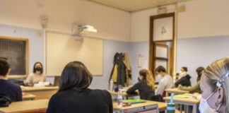 Scuola, tavolo permanente con presidi per gestire pandemia in Toscana