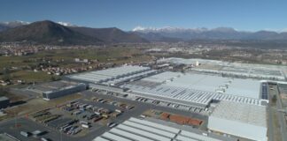 Stellantis, viaggio a Rivalta dentro l’hub logistico dei record