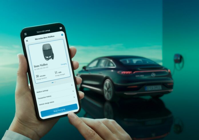 Neue Mercedes-Benz Wallbox für vernetztes und effizientes Laden von ElektrofahrzeugenNew Mercedes-Benz Wallbox charges electric vehicles connected and intelligently