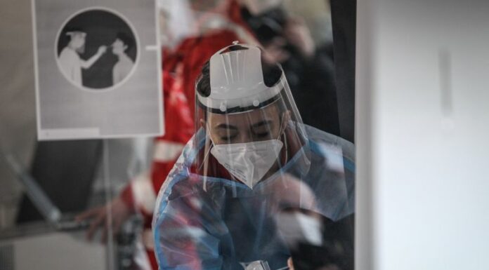 Covid, 70.852 nuovi casi e 388 decessi