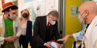 Visco in visita ai bimbi ricoverati nel reparto di Oncologia del Gemelli