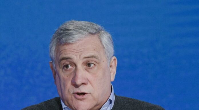 Centrodestra, Tajani “Sia rifondato prima delle prossime politiche”