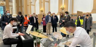 Covid, a Monreale vaccini a suon di musica