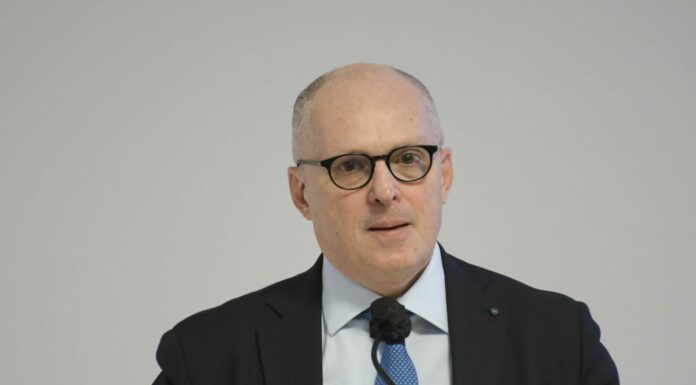 Vaccino, Ricciardi: “Sì a una quarta dose per medici e fragili”