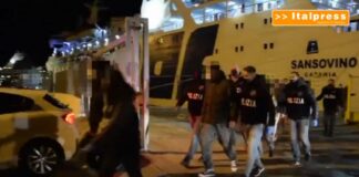 Sette migranti morti per ipotermia, arrestato presunto scafista