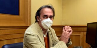 Energia, Bonelli “Governo tassa rinnovabili ma non tocca profitti gas”