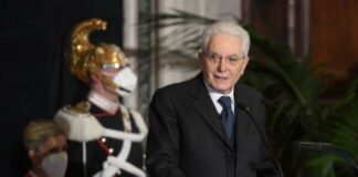 Covid, Mattarella “Ruolo cruciale svolto da sanità e volontariato”