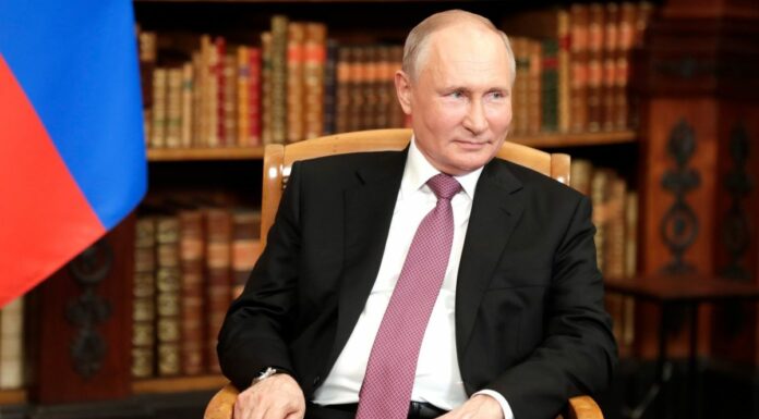 Putin sfida la debolezza di Usa ed Europa