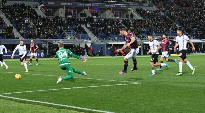 Manaj illude lo Spezia, Arnautovic firma il 2-1 del Bologna
