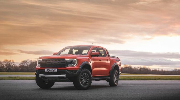 Ford, con nuovo Ranger Raptor prestazioni off-road al top