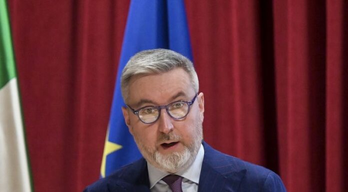 Ucraina, Guerini “La Russia faccia un passo indietro”