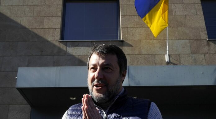 Salvini “La pace è una priorità, preghiamo col Papa per i bimbi”