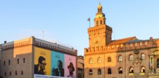 A Bologna una maxi-affissione ricorda Dalla, Roversi e Pasolini