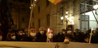 Fiaccolata per la pace a Palermo, Orlando: “Da Putin gesto criminale”